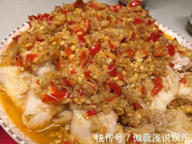 辣椒圈|学会这样做蒜泥蒸鱼肉，香而不腻又营养美味，一起来享受美食吧