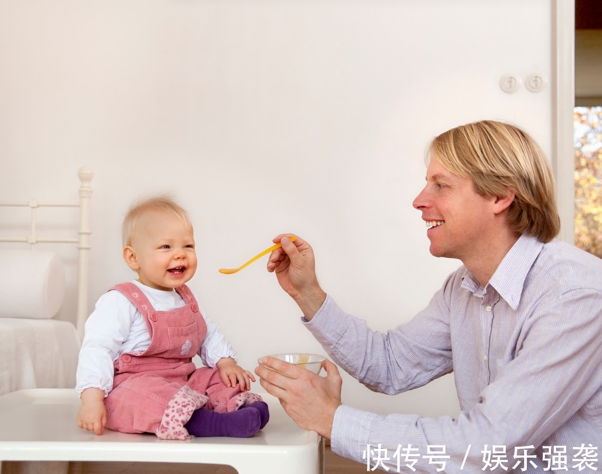 生长发育|7个月是孩子成长的分水岭，生长发育变化大，妈妈养育要抓住重点