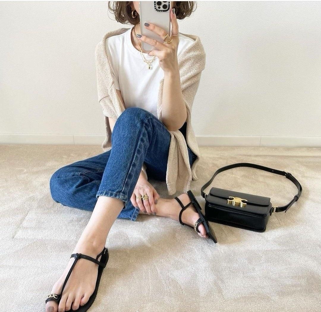 毛衣|夏日叠穿朝谁看齐？除了这位博主姐姐，其他人的穿法都不接地气