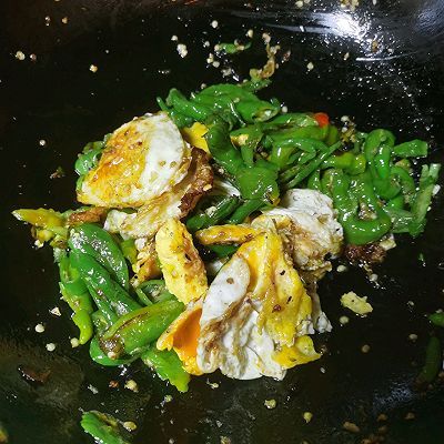 荷包蛋|擂辣椒炒荷包蛋