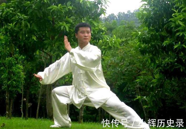 苦瓜|每天吃玉米,可以“控糖”吗?医生:若想胰岛健康,吃3物,做4事