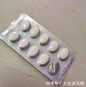 硫酸亚铁|4种药片过期了不要扔，养花用一片，杀菌消毒、防黄化、促生根