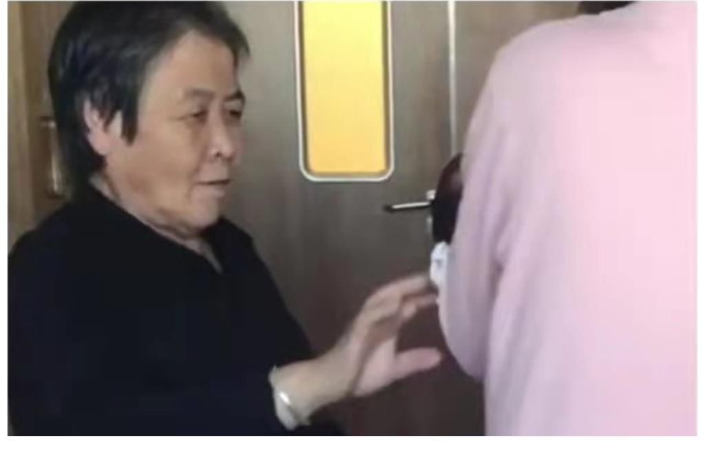 孕妈|错换的影响面有多广?这两个孕妈的故事,足以引发社会深思