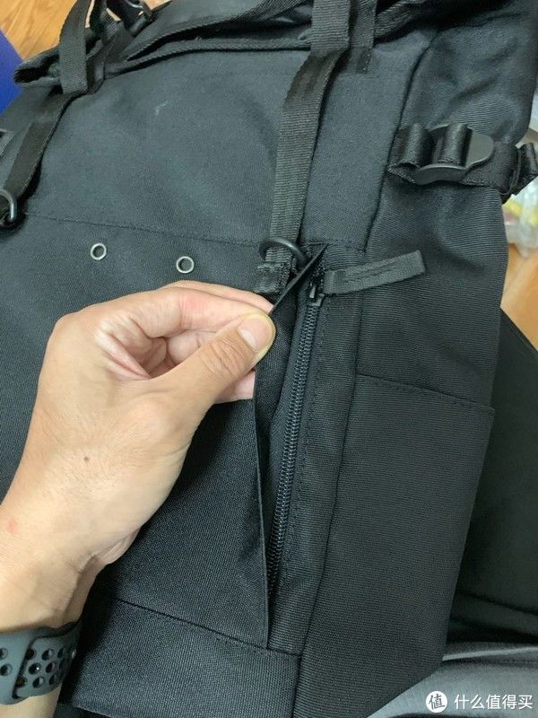 唯品会|82元入手的热风双肩包