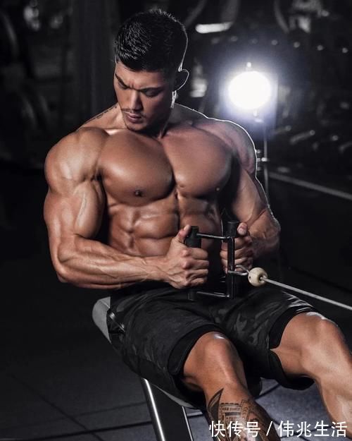 法式小馒头|刷爆健身圈的“法式小馒头”腹肌，这腹肌哪个男人抵挡得住！