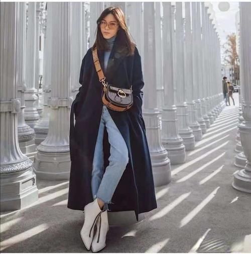 学好各种大衣穿搭，配上阔腿裤大气又潇洒