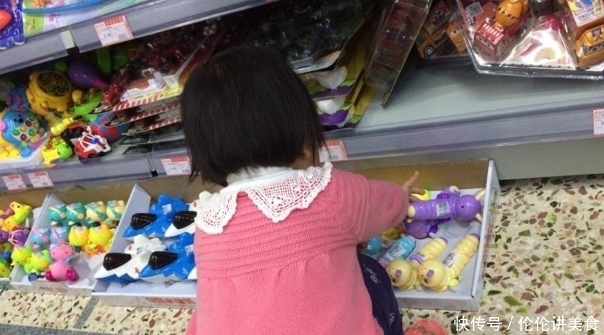 玩具区|“妈妈,求你给我买一个吧”,母亲的回复让孩子陷入自卑
