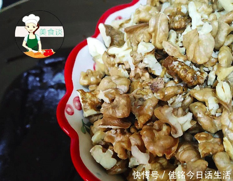 秋天,吃板栗花生不如吃它,多买些囤起来,每天吃一块,好处多多