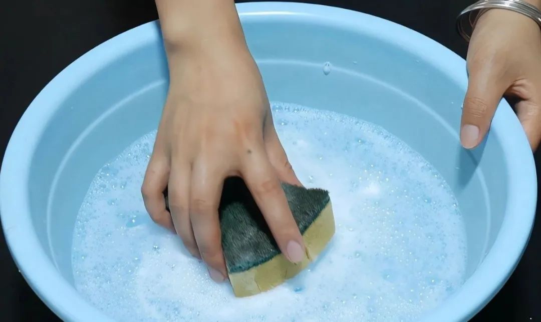 百洁布|不管电风扇有多脏，教你不用拆不用擦，几分钟就干净如新