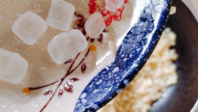 简单的早餐饼做法，一个苹果一碗面，香甜酥脆孩子特别喜欢