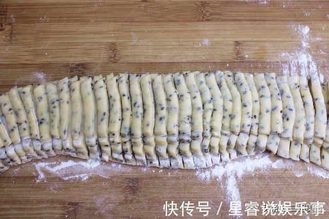 面粉|一碗面粉，三个鸡蛋，教您在家做沙琪玛，零添加还好吃，不用买了