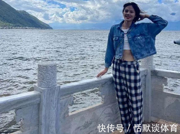 女排奥运冠军|女排奥运冠军龚翔宇晒旅游照！景美人更美，小蛮腰大长腿太抢镜