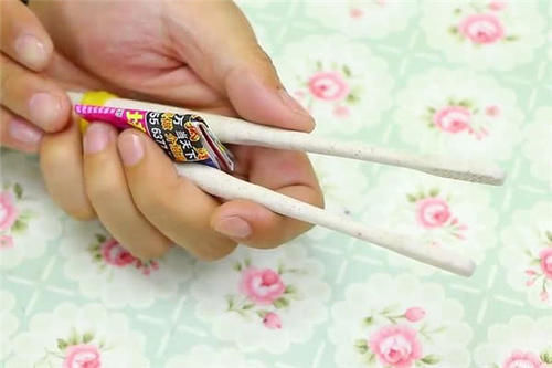 今天才知道,两个废旧牙刷绑一起,作用真是厉害,不学实在太亏了