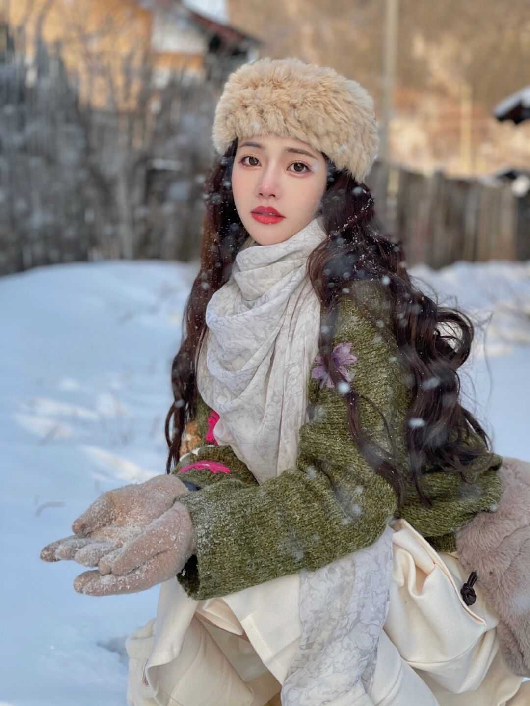 徐娘 冬季暖外套的特别之处,就在于柔情似水是其代名词