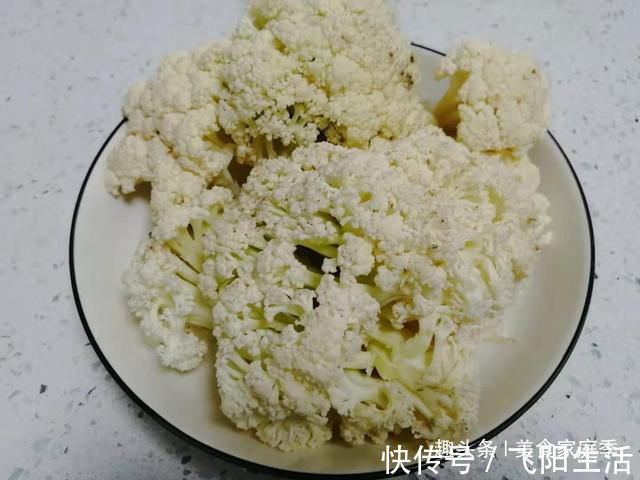 大v|大叔第一次做菜花粉丝煲,品相一般,但味道还不错,一人吃了一盆