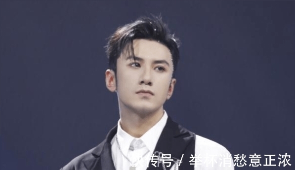 太合麦田|肖顺尧星途坎坷:主演剧压9年未播,被霍尊连累又拿“祭天”剧本