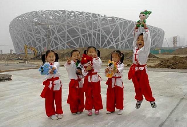 孩子|18年前河北孕妇诞下五子,长大后都成为奥运使者,现在过得咋样