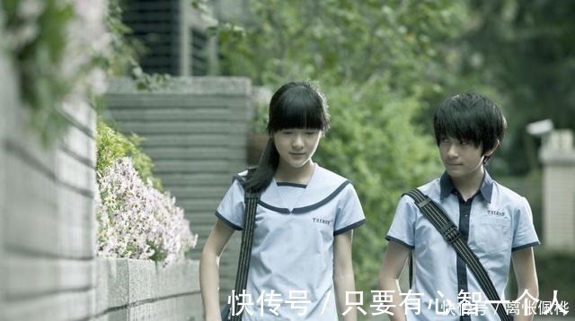 早睡早起|小学生迟到急速奔跑,监控只拍到残影只要够快,监控就拍不到我