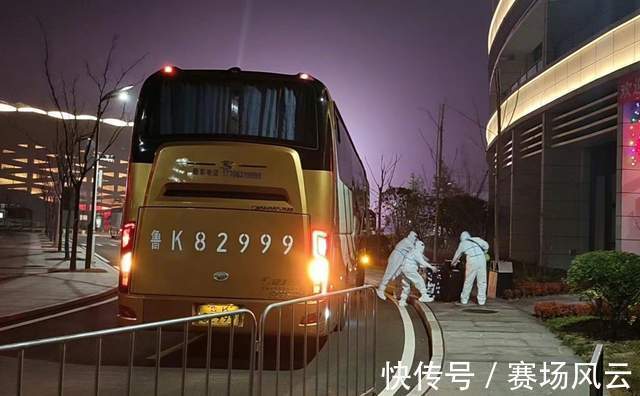 王楠|国乒大部队安全回国!王楠亲自迎接,5大主力在外征战接近2个月