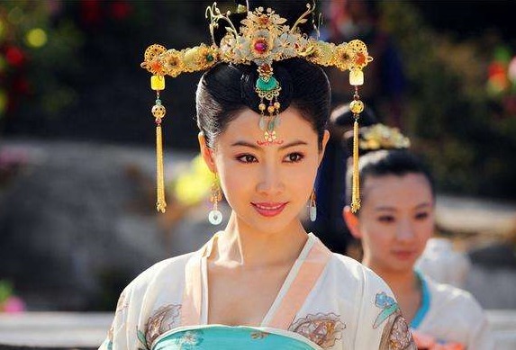 刑罚|古代女性最难以忍受的刑罚,宁愿一死,唯独她受刑后却更漂亮了