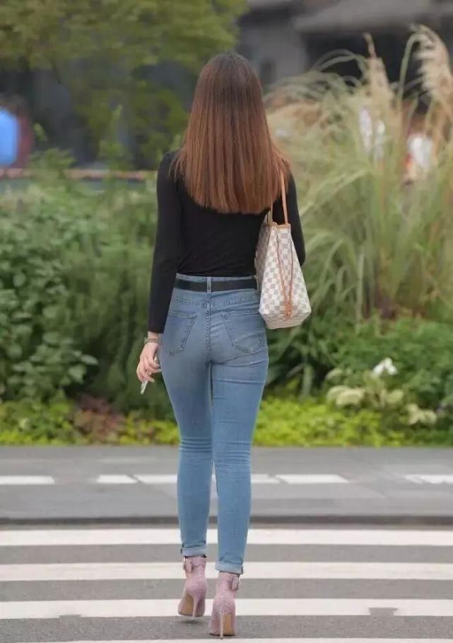 破洞裤|还穿什么短裤，“破洞裤”时髦又显瘦，带你领略与众不同的夏日