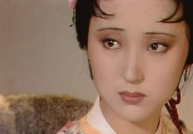 薛宝钗|晴雯、香菱临死前都喊“娘”,为什么黛玉临终前喊的是“宝玉”?