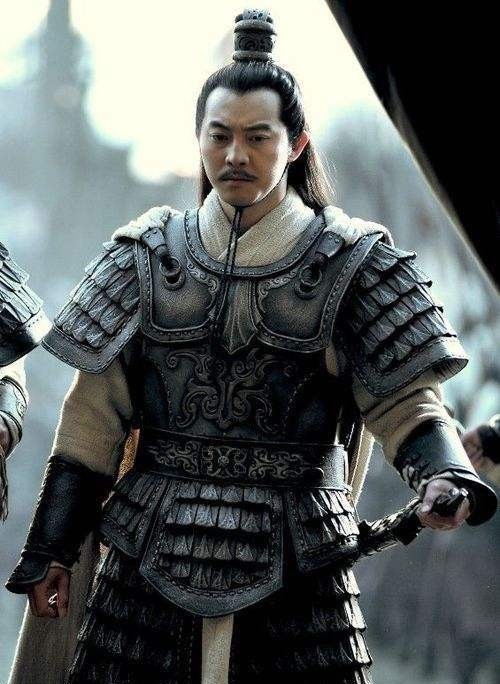 三国演义|小霸王为何横死,很多读者在《三国演义》中,忽略了三个关键词