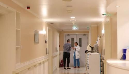 医生|二胎孕妈进产房10小时还没生,还没头胎生得快?医生:跟经验没关