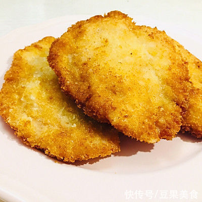 做香酥炸鸡排时,记住这几招,绝对美味