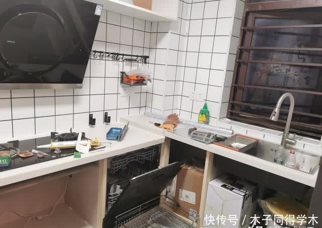 衣柜|花15万自装新房,不做吊顶,效果简约又漂亮,孩子们都很开心