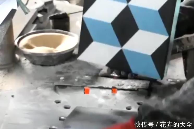 地砖|头一次见水泥做的花砖！如同油彩画一般，纯手工制作简直太美了