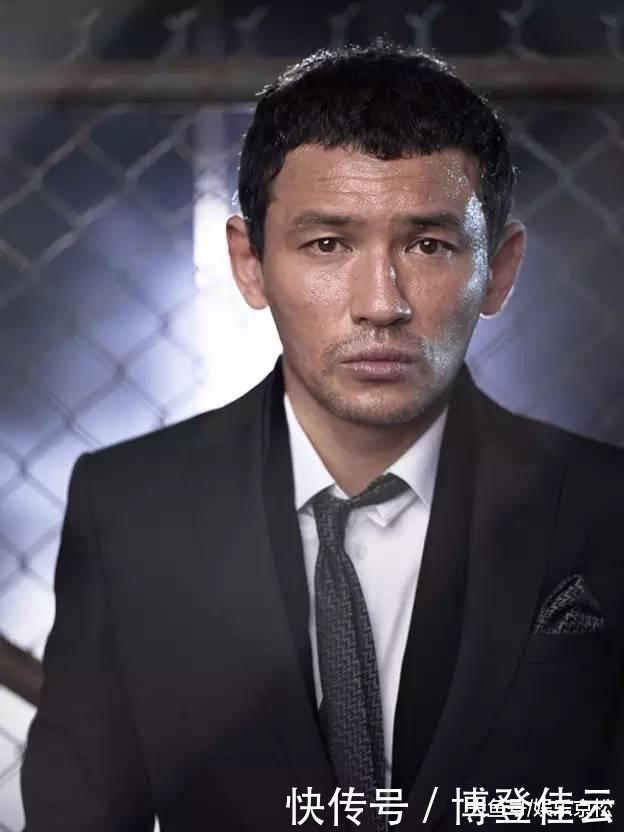 最受欢迎的韩国十大电影明星 演技爆棚 快资讯