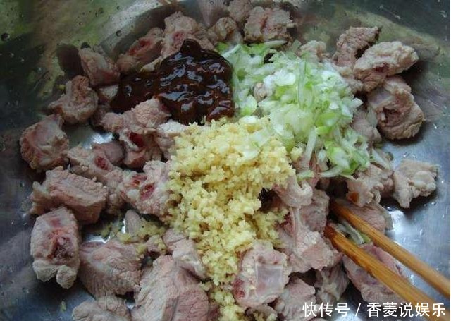 不要惊讶,它确实能包包子,而且比肉馅包子更香,还不腻人