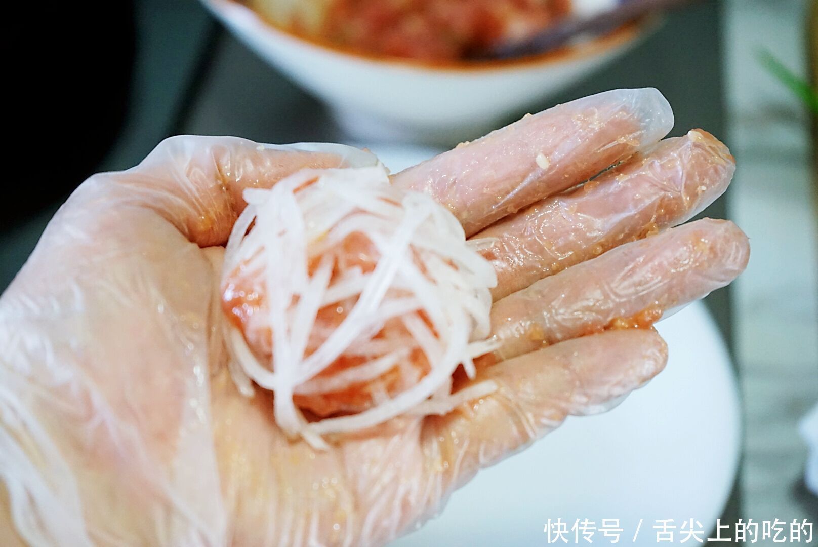 冬季时令菜,属白萝卜最清脆,做成水晶肉丸,香而不腻老少都爱吃