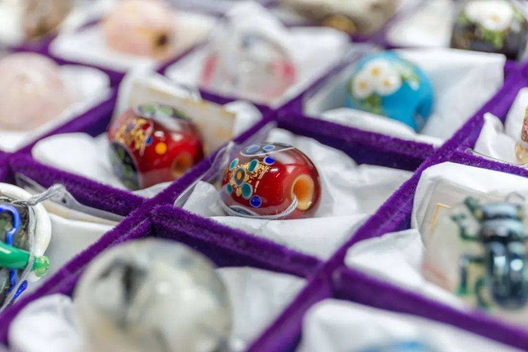 玻璃珠#他在玻璃中作画,将微小世界的美展现得淋漓尽致!