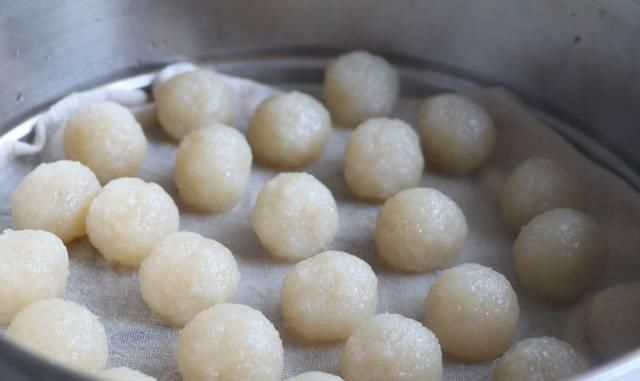 土豆丸子最好吃的做法,不加肉不油炸,Q弹美味,还没上桌就抢光