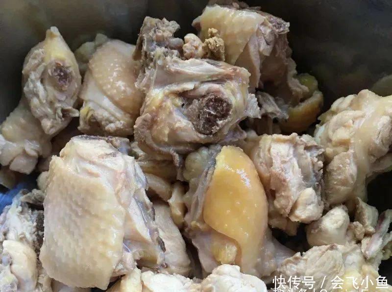 爽滑|家常版大盘鸡,爽滑麻辣香味醇厚,无敌下饭,好吃到汤汁都不剩