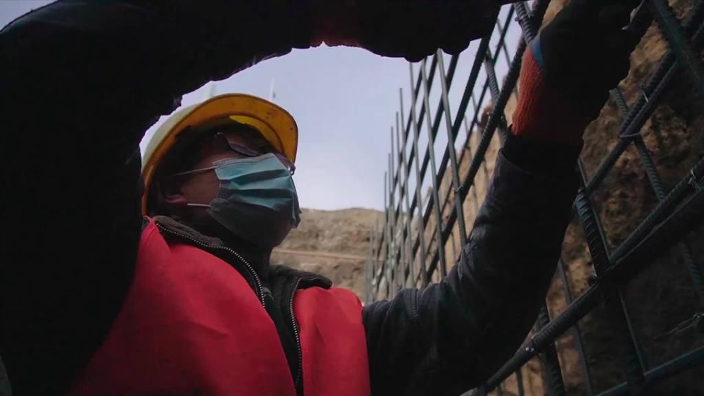 “90后”爸爸的隔屏“表白”