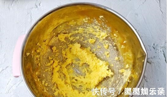 玉米淀粉|自制草莓香酥小饼干，新手也可以尝试，一点也不难，比买的好吃！