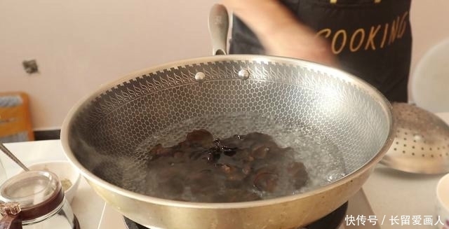 木耳|饭店的凉拌腐竹为啥好吃?原来多加了这两样配菜,清脆爽口又营养