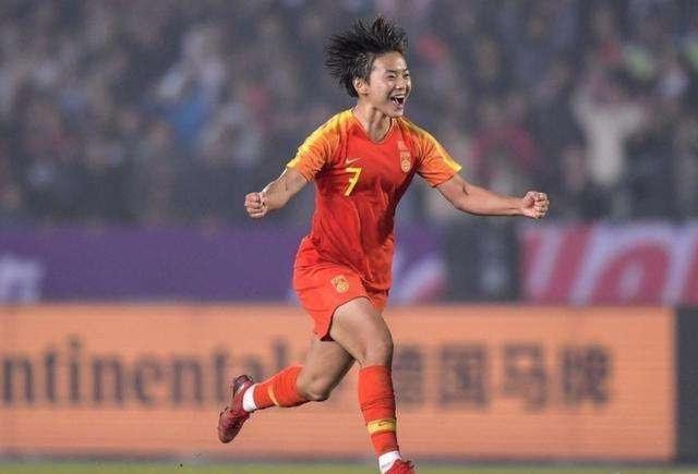 fif深夜0点,中国女足传来好消息:王霜做出难得决定,球迷齐声点赞