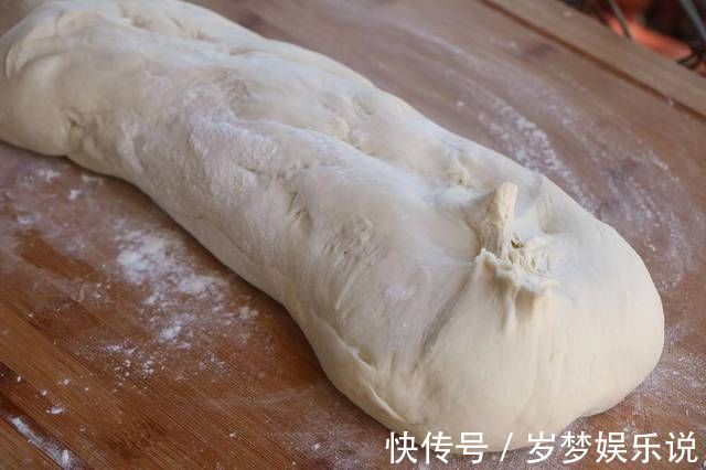 好吃|这花卷，出锅就吃了4个，比酵母馒头好吃10倍，做法特别简单！