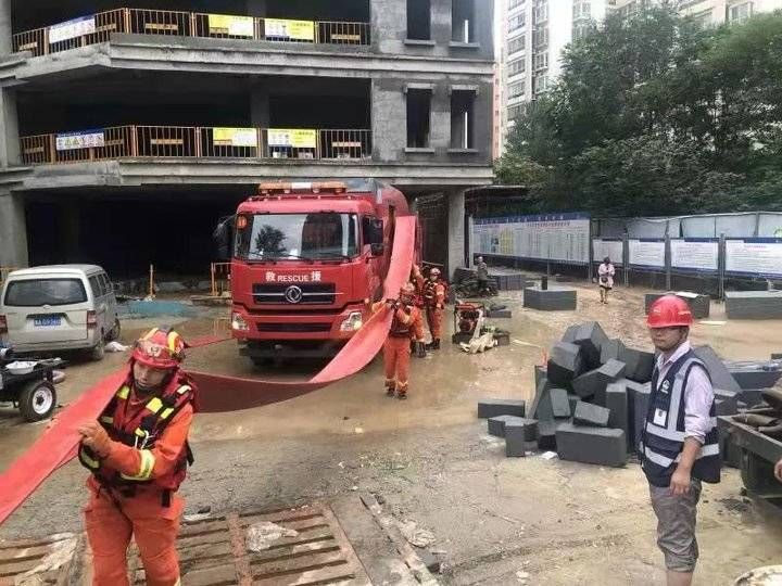 消防|潍坊消防郑州排涝35800方，可注满16个标准游泳池