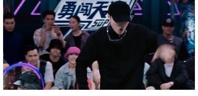 王一博|街舞隊長battle太燃了，王一博被贊巔峰，張藝興高難度跪膝