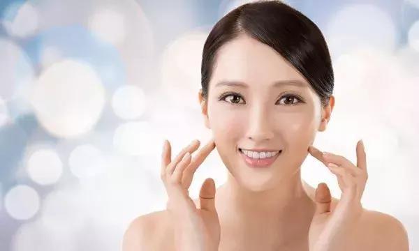 胆经|每天敲胆经50下，白发变黑发、大腿瘦了，而且水肿也消了