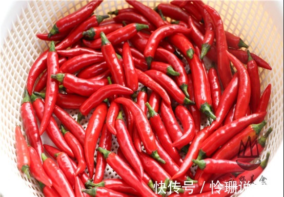 小米椒保存,最忌直接放冰箱,菜农教我一招,放一年都不坏特新鲜!