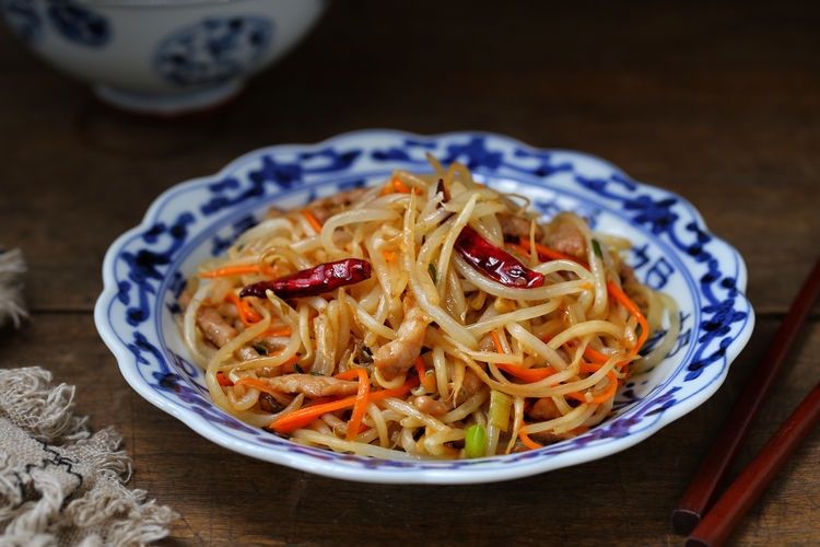 绿豆芽|豆芽正确炒法，锅底不下汤，清脆爽口不油腻，补充维生素对身体好