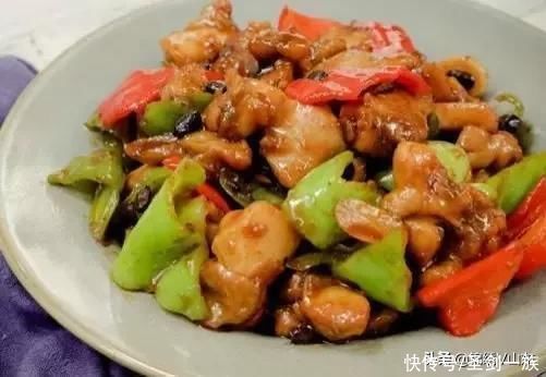 家庭聚会上,老婆做了一桌子菜,我最喜欢这几道菜,菜谱分享给你