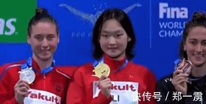 何詩(shī)蓓|19歲中國(guó)游泳天才奪冠！破7年紀(jì)錄，頒獎(jiǎng)眼含熱淚，國(guó)歌第4次奏響