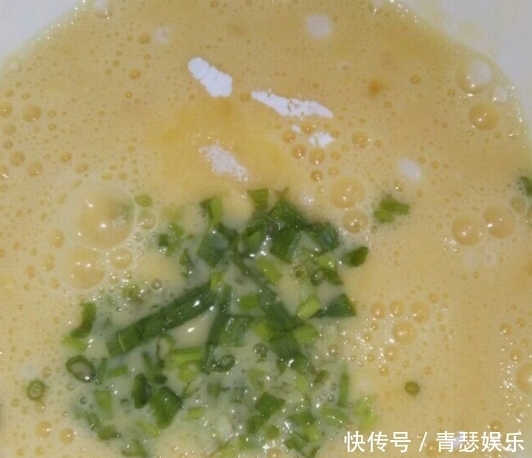 鸡蛋|1个西红柿、2个鸡蛋、3个人的早餐!